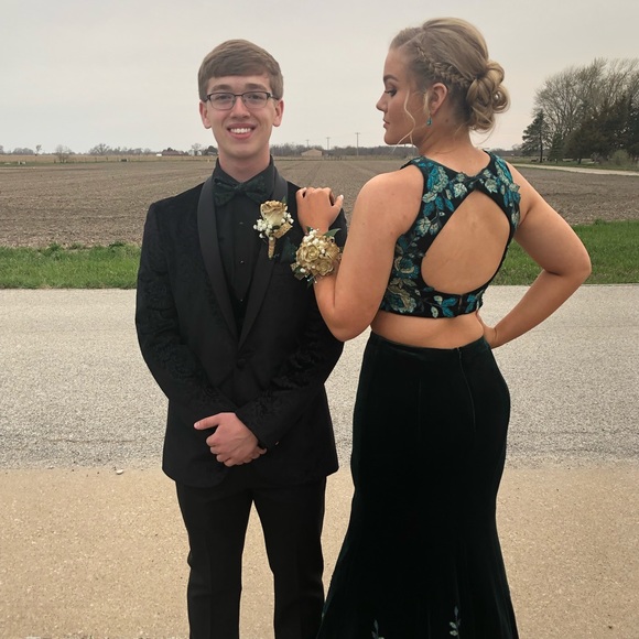 Ellie Wilde 2 piece Prom Dress - Picture 2 of 3